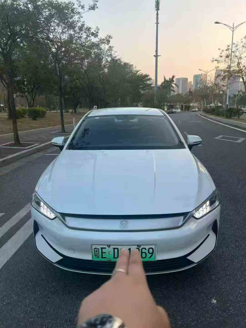 珠海22年比亚迪秦1