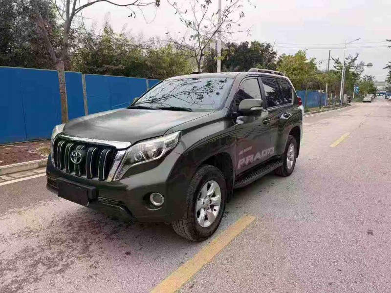 南宁12年丰田普拉多2