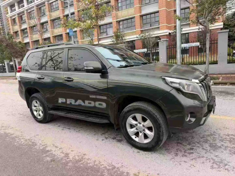 南宁12年丰田普拉多3