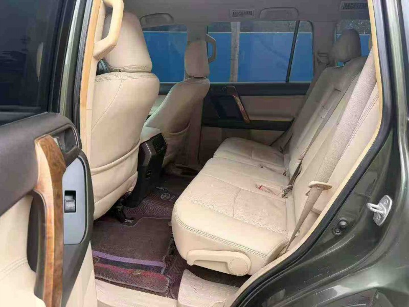 南宁12年丰田普拉多6