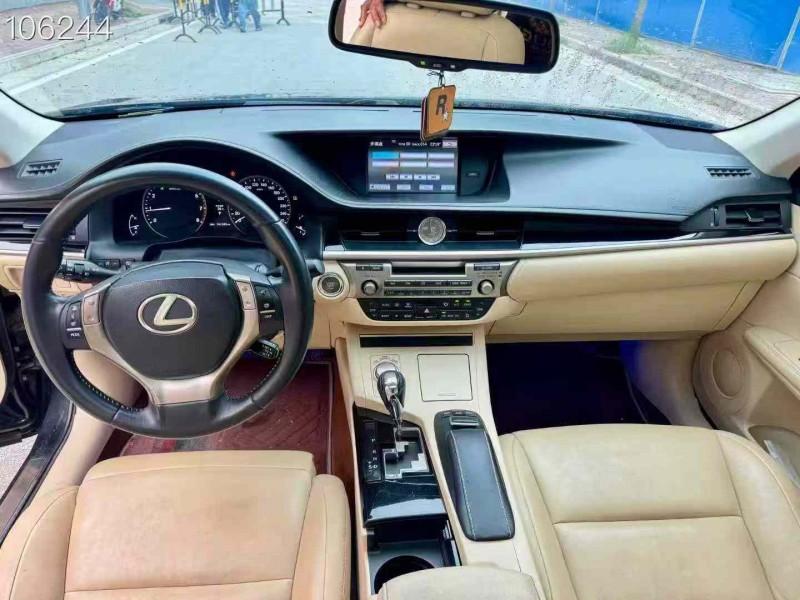 南宁14年雷克萨斯ES5