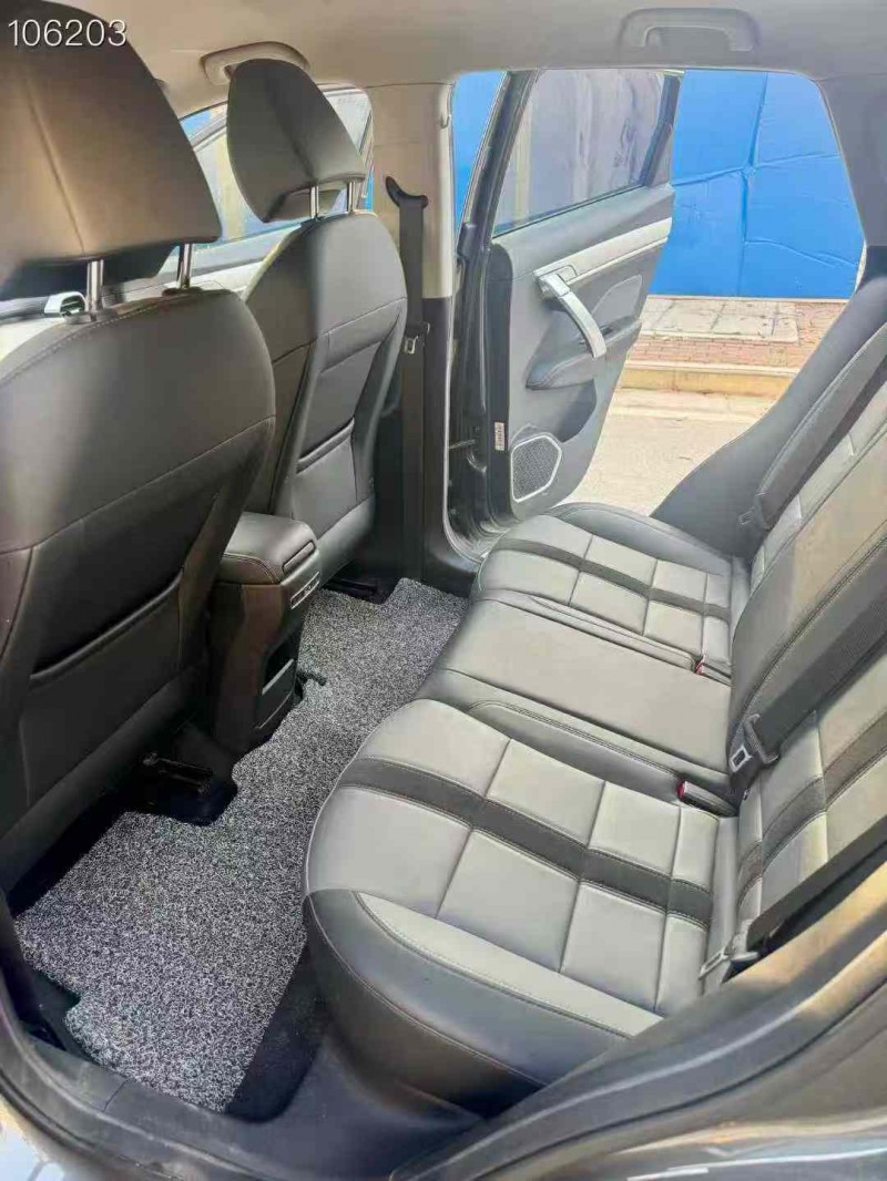 南宁24年吉利缤越6