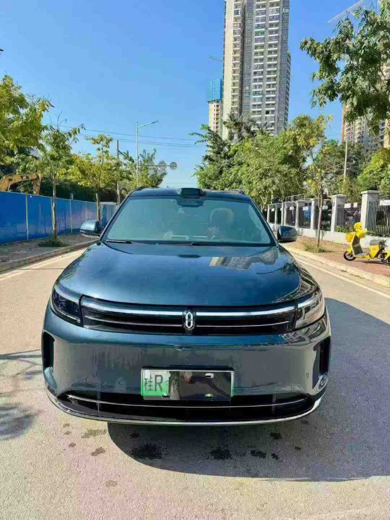 南宁24年华为智选问界1