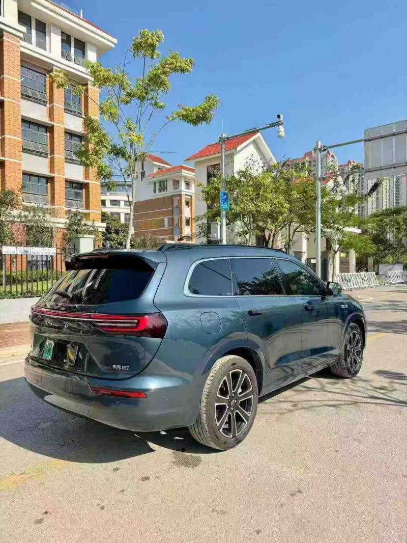 南宁24年华为智选问界7