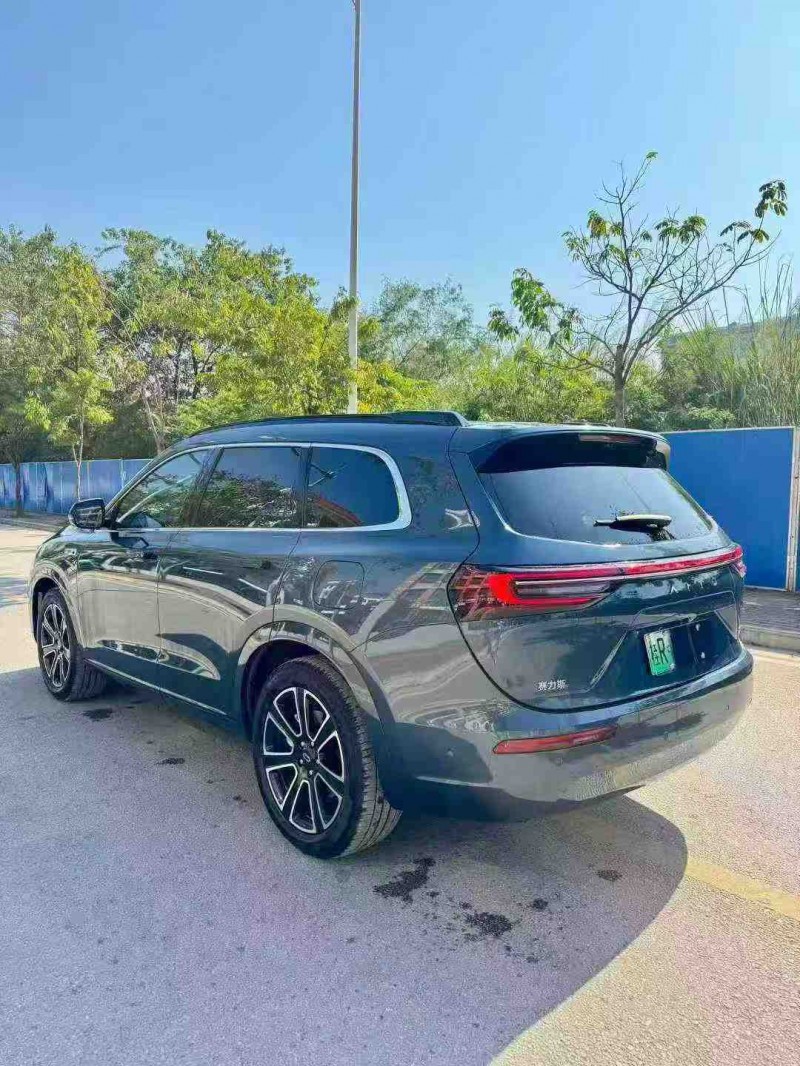 南宁24年华为智选问界8