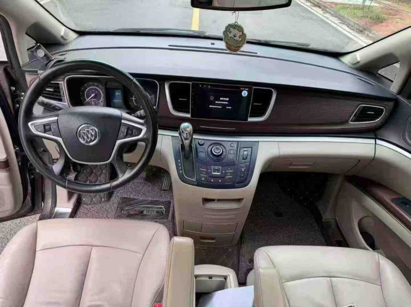 南宁18年别克GL85