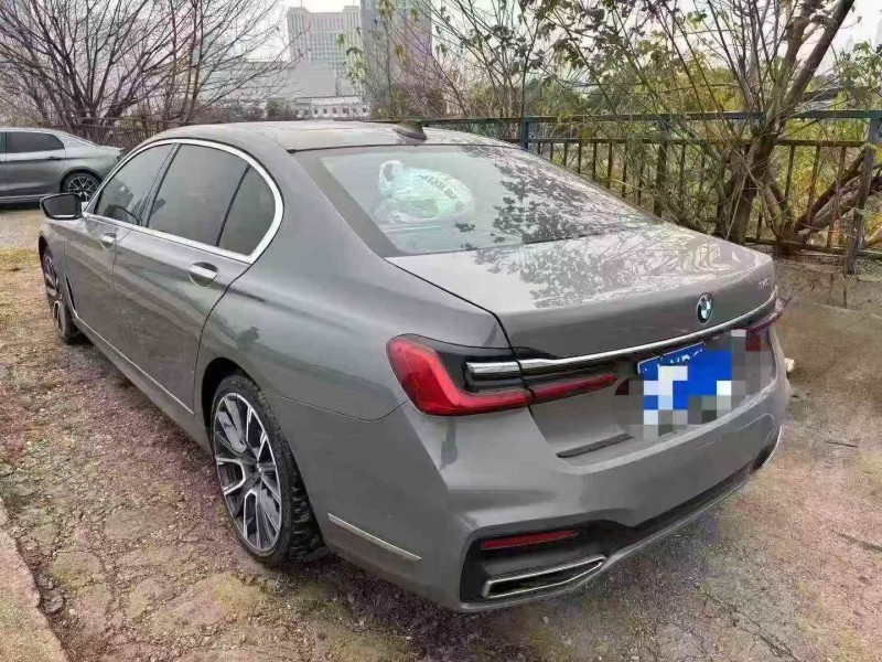 赣州21年宝马7系7