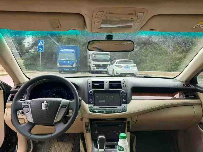 南宁13年丰田皇冠5