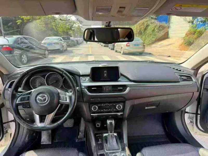 南宁17年马自达阿特兹5