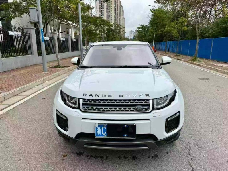 南宁18年路虎极光1