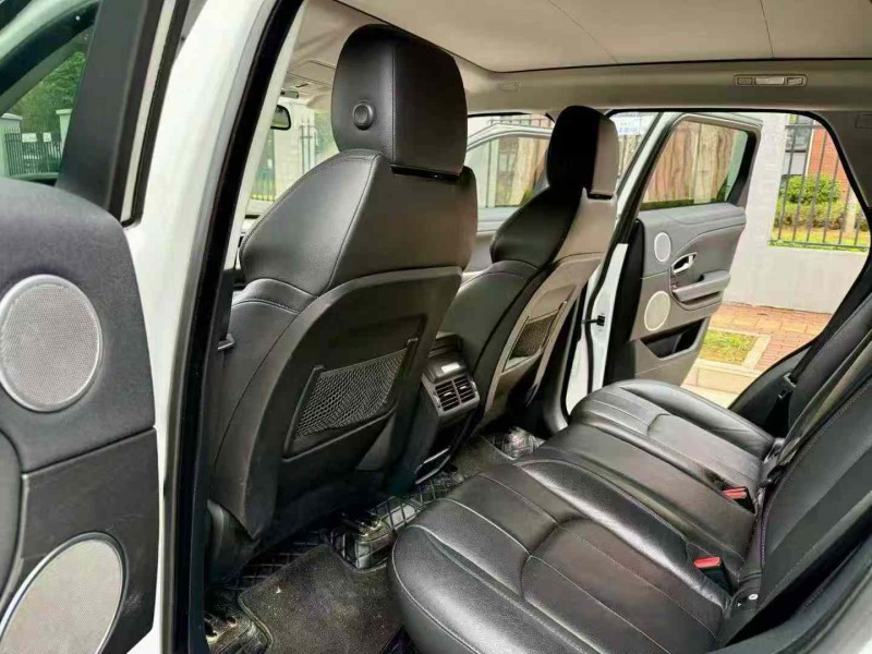 南宁18年路虎极光6