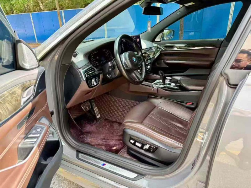 南宁21年宝马6系4