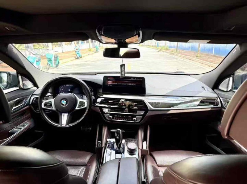 南宁21年宝马6系5