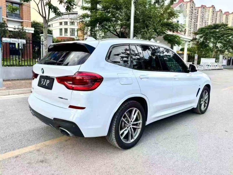 南宁19年宝马X38