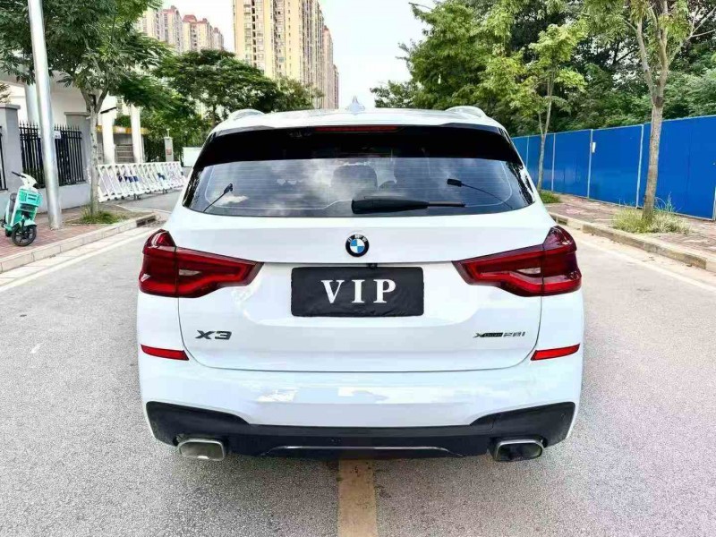 南宁19年宝马X39