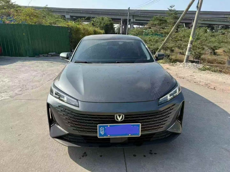 中山23年长安汽车逸动1