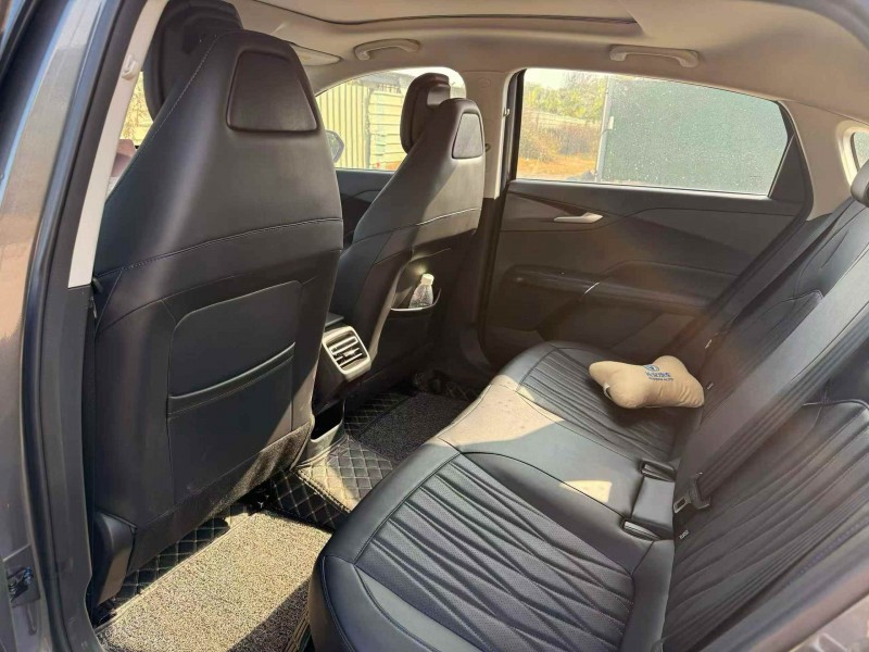 中山23年长安汽车逸动5