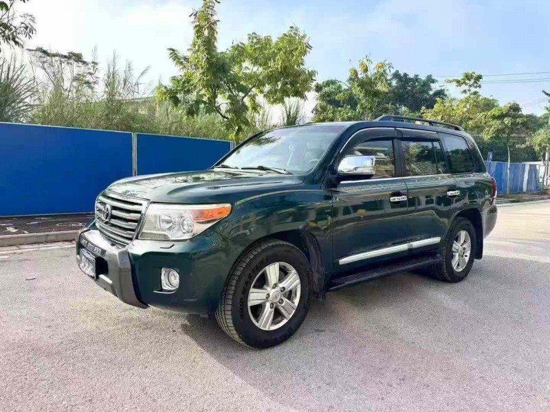 南宁13年丰田兰德酷路泽2