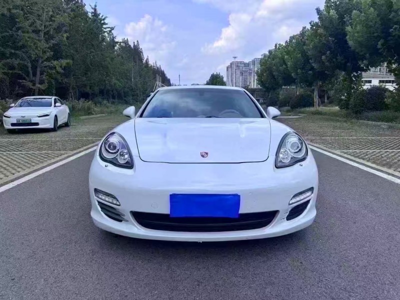 徐州11年保时捷帕拉梅拉1