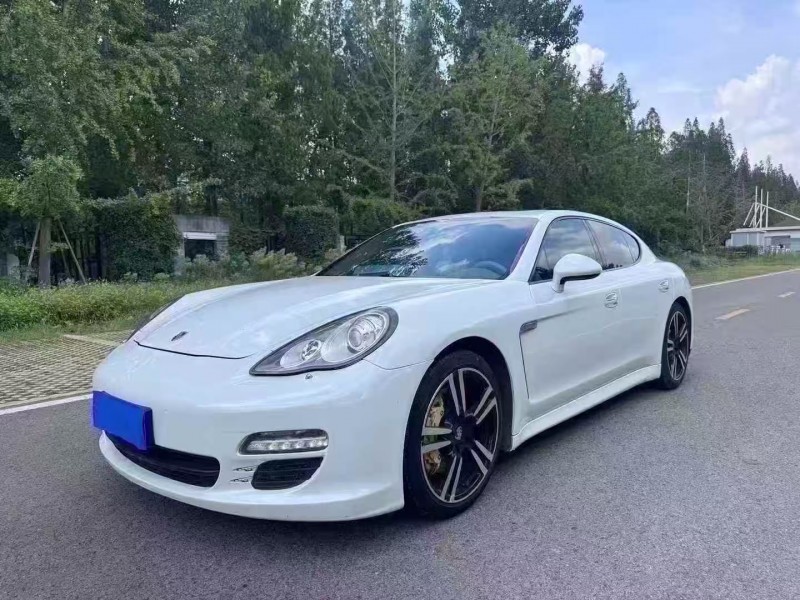 徐州11年保时捷帕拉梅拉3