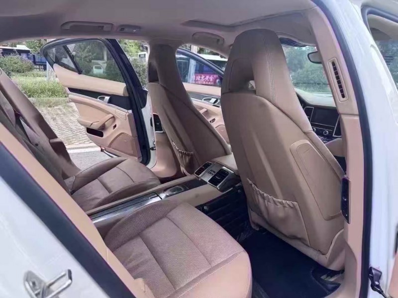 徐州11年保时捷帕拉梅拉5