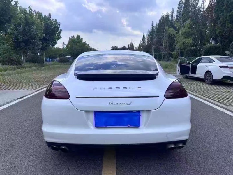 徐州11年保时捷帕拉梅拉9