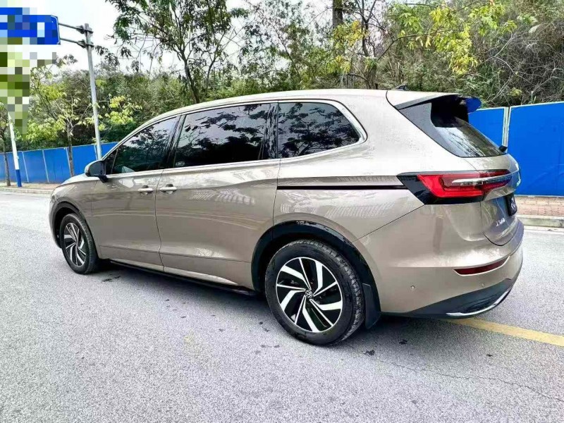 南宁23年大众威然7