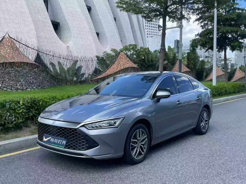 深圳23年比亚迪秦3