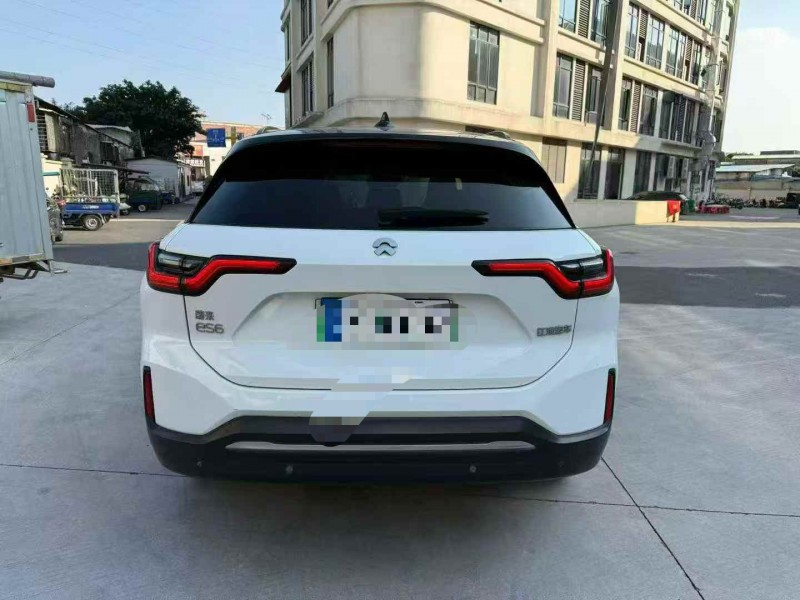 汕头22年蔚来ES69