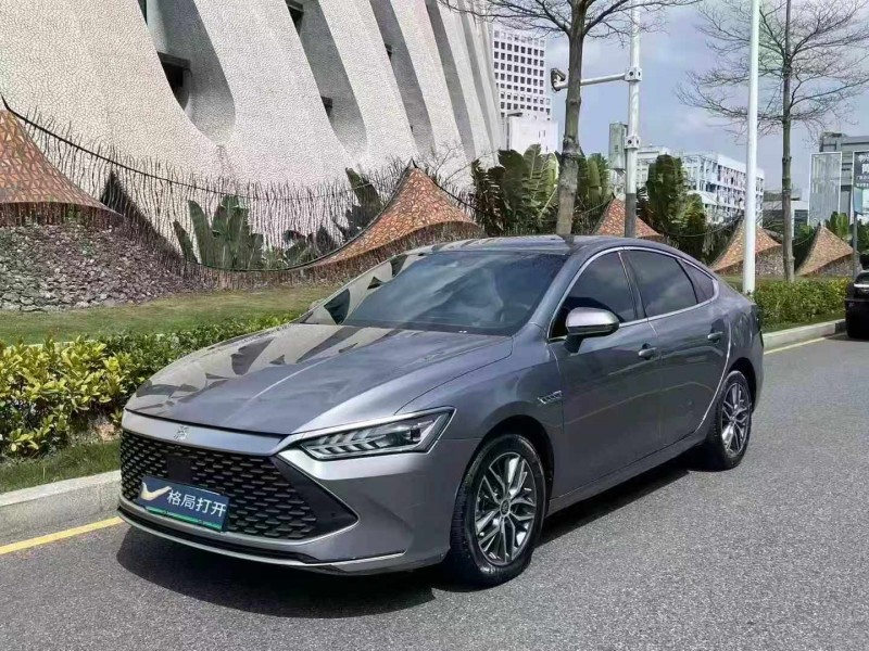深圳23年比亚迪秦3