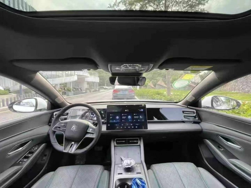 深圳25年比亚迪秦4