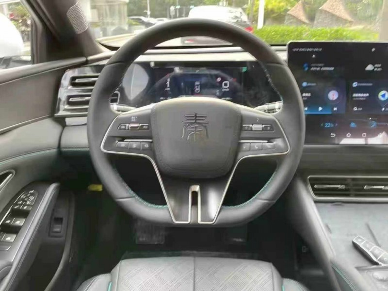 深圳25年比亚迪秦7