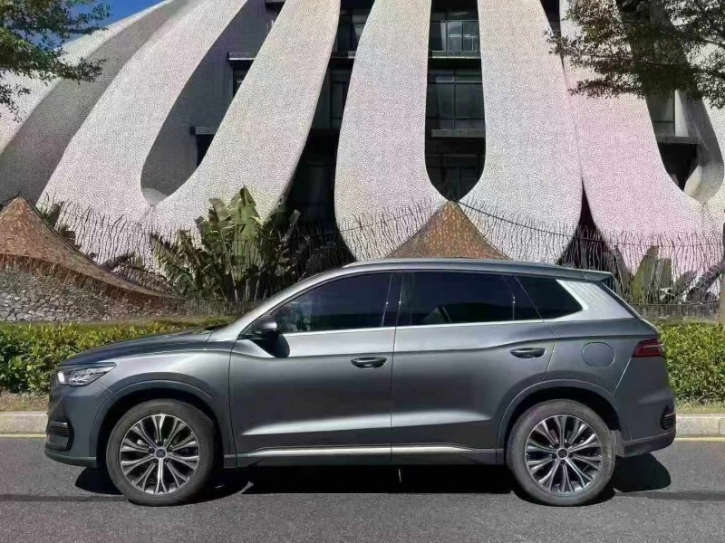 深圳23年比亚迪宋8