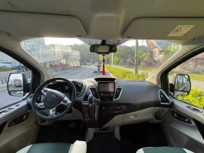 深圳22年福特途睿欧5