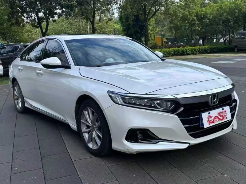 佛山22年本田雅阁2