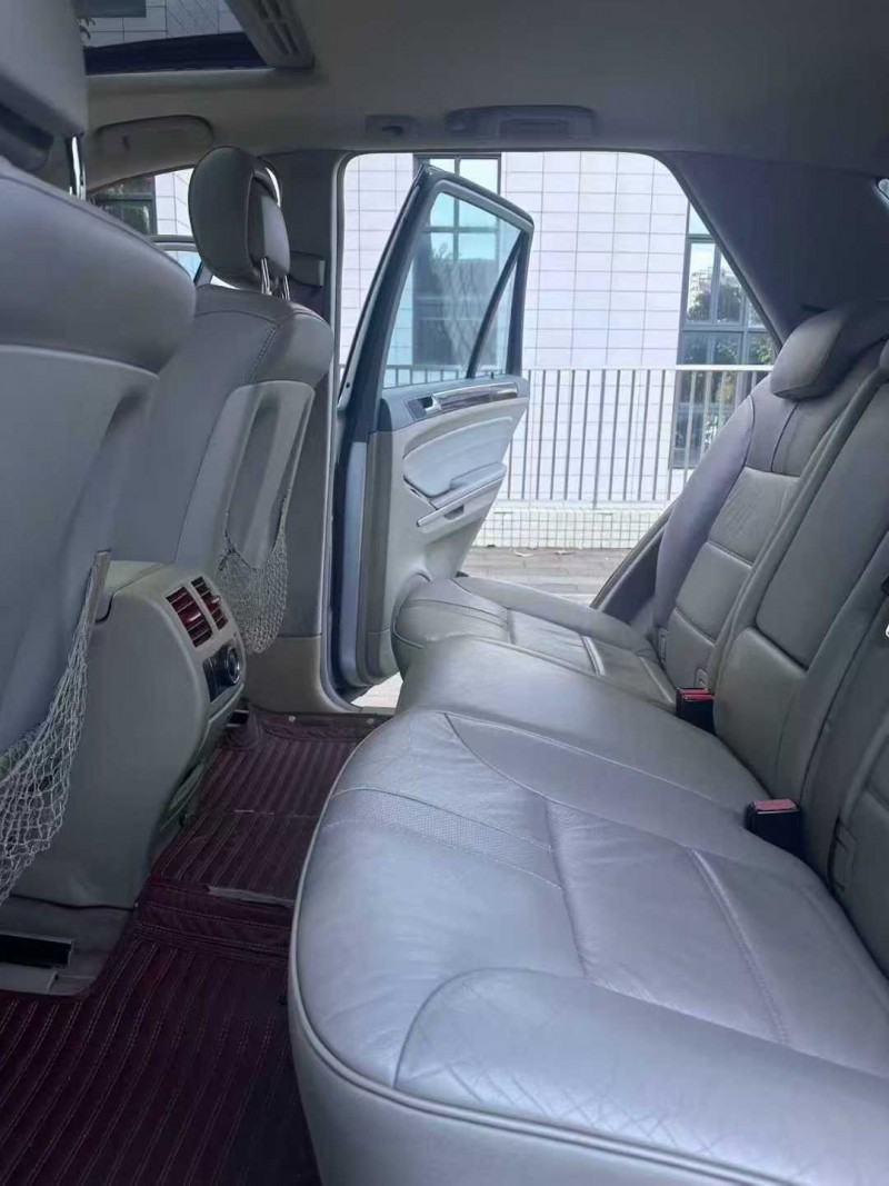 佛山09年奔驰ML6