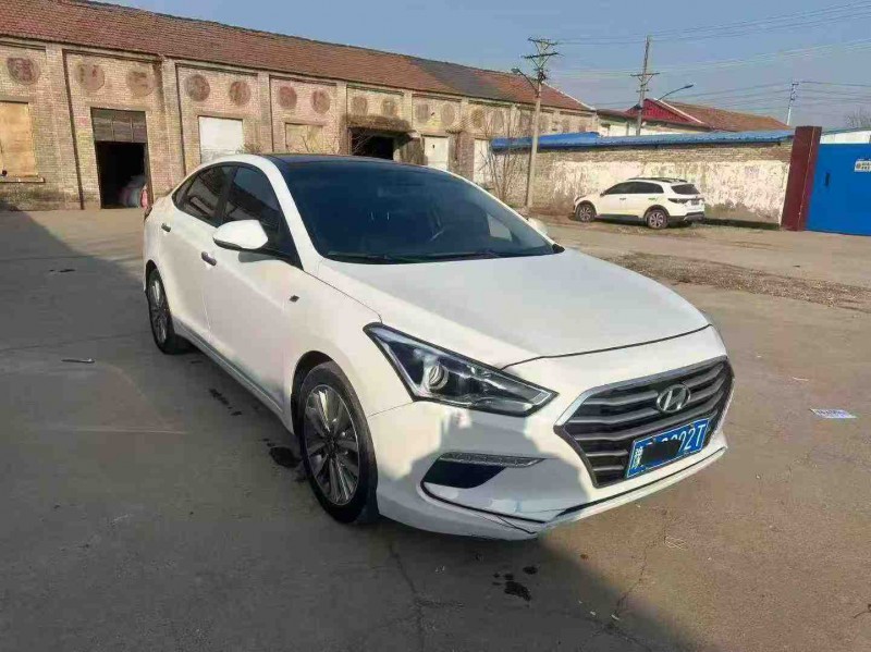 郑州20年现代名图8