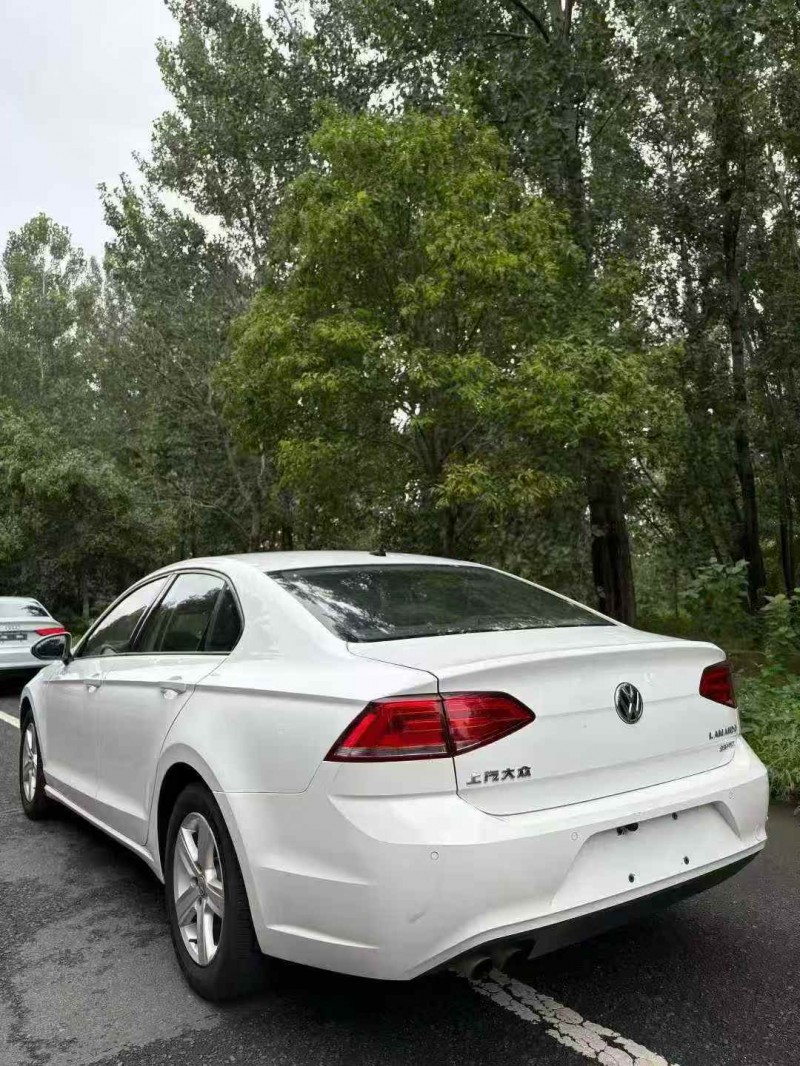 连云港18年大众凌渡7