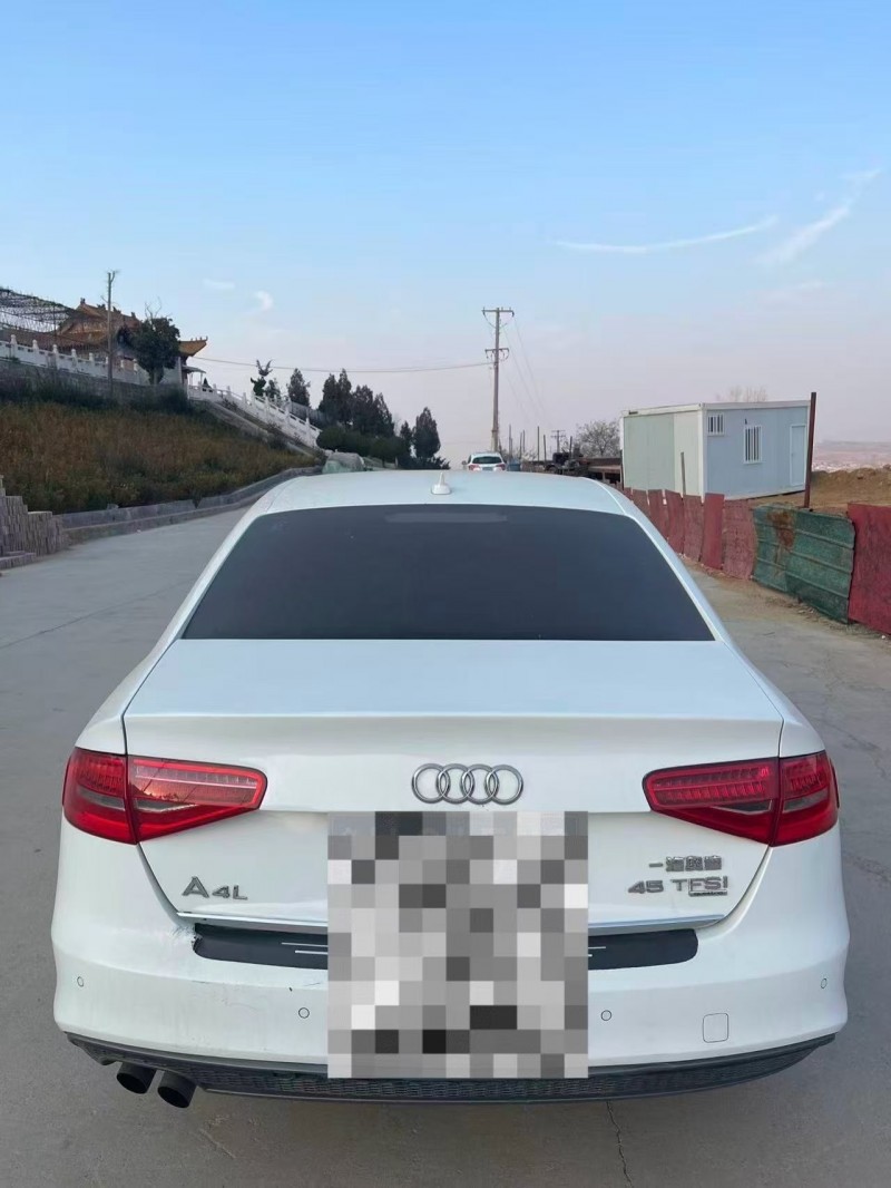 济宁14年奥迪A4L2