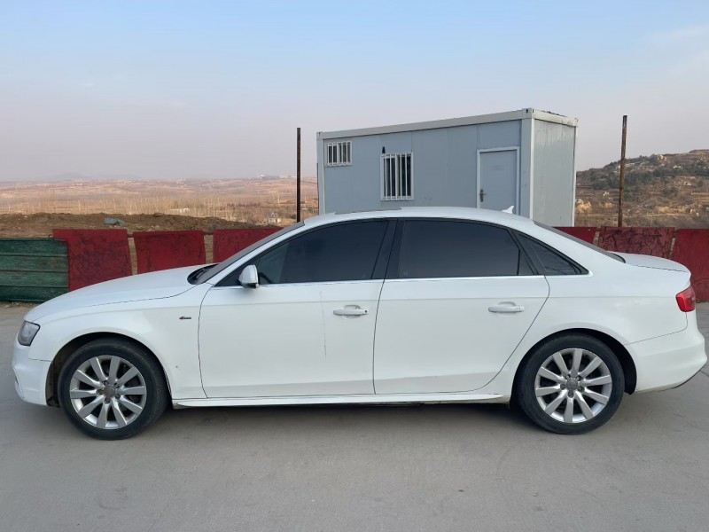 济宁14年奥迪A4L5