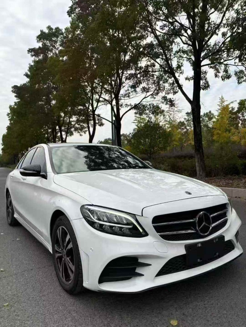 张家界19年奔驰E2