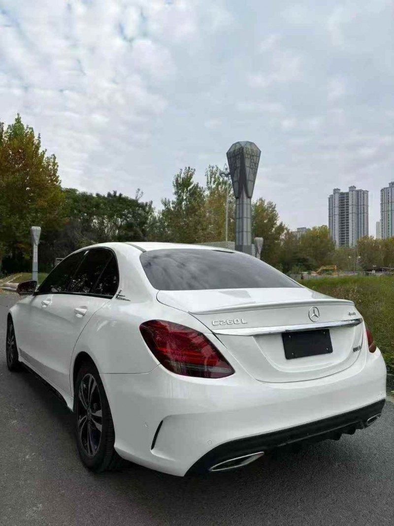 张家界19年奔驰E7