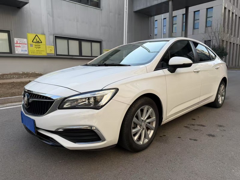 宿迁18年别克威朗3