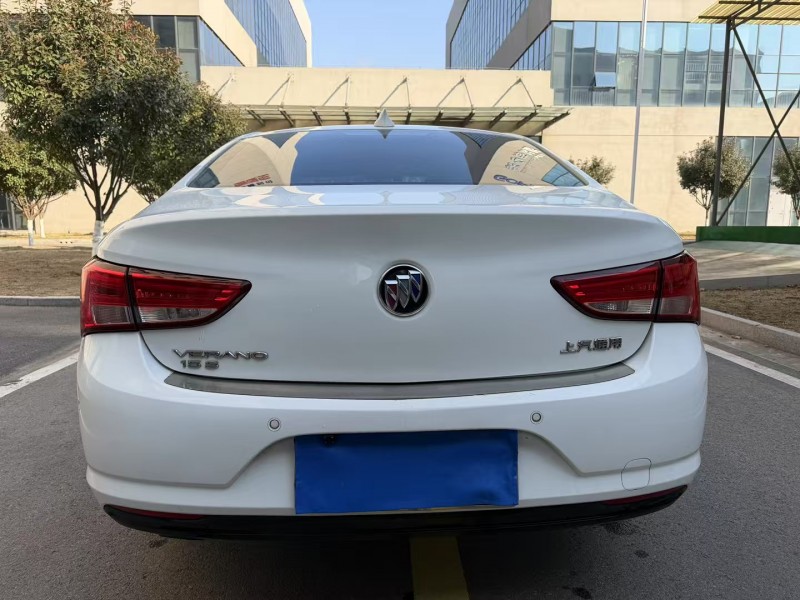 宿迁18年别克威朗9