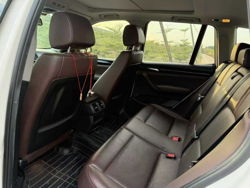 中山17年宝马X38