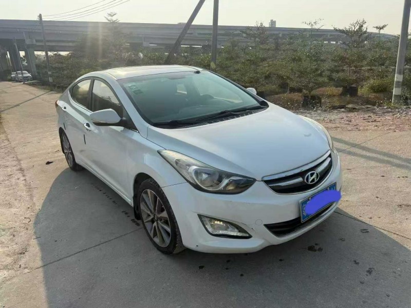 中山15年现代朗动2