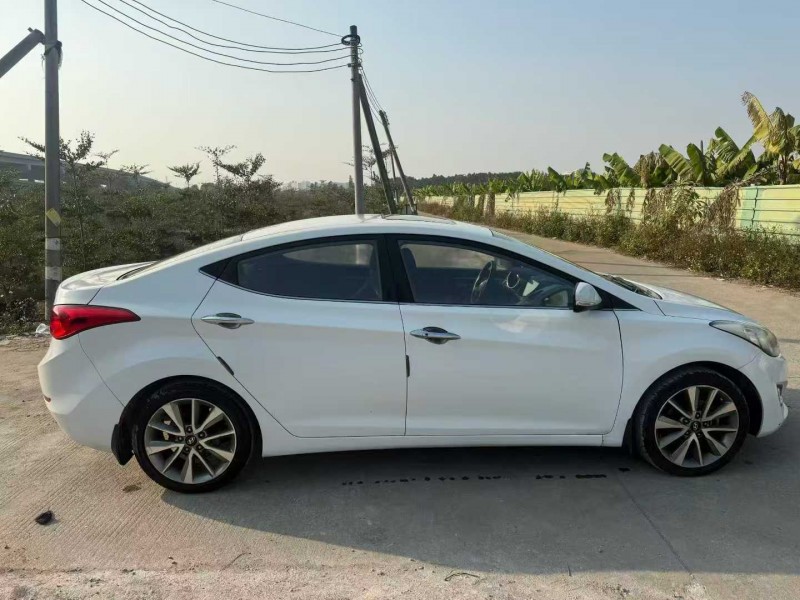 中山15年现代朗动3