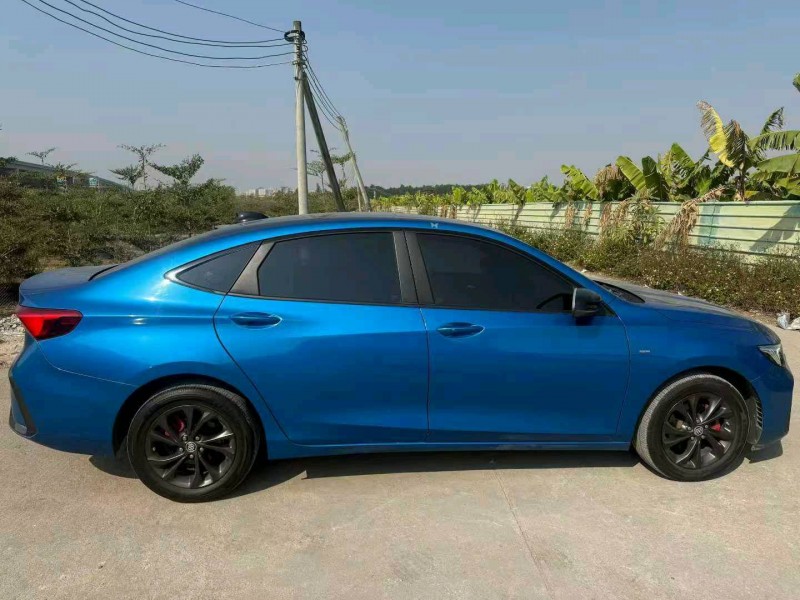 中山23年别克威朗3