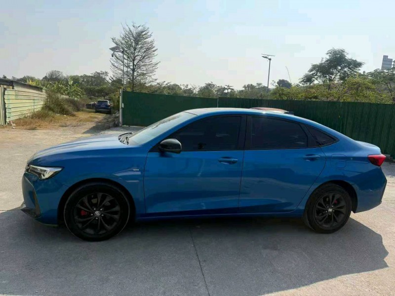 中山23年别克威朗5