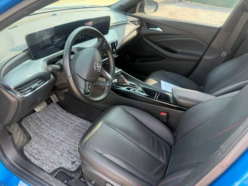 中山23年别克威朗6